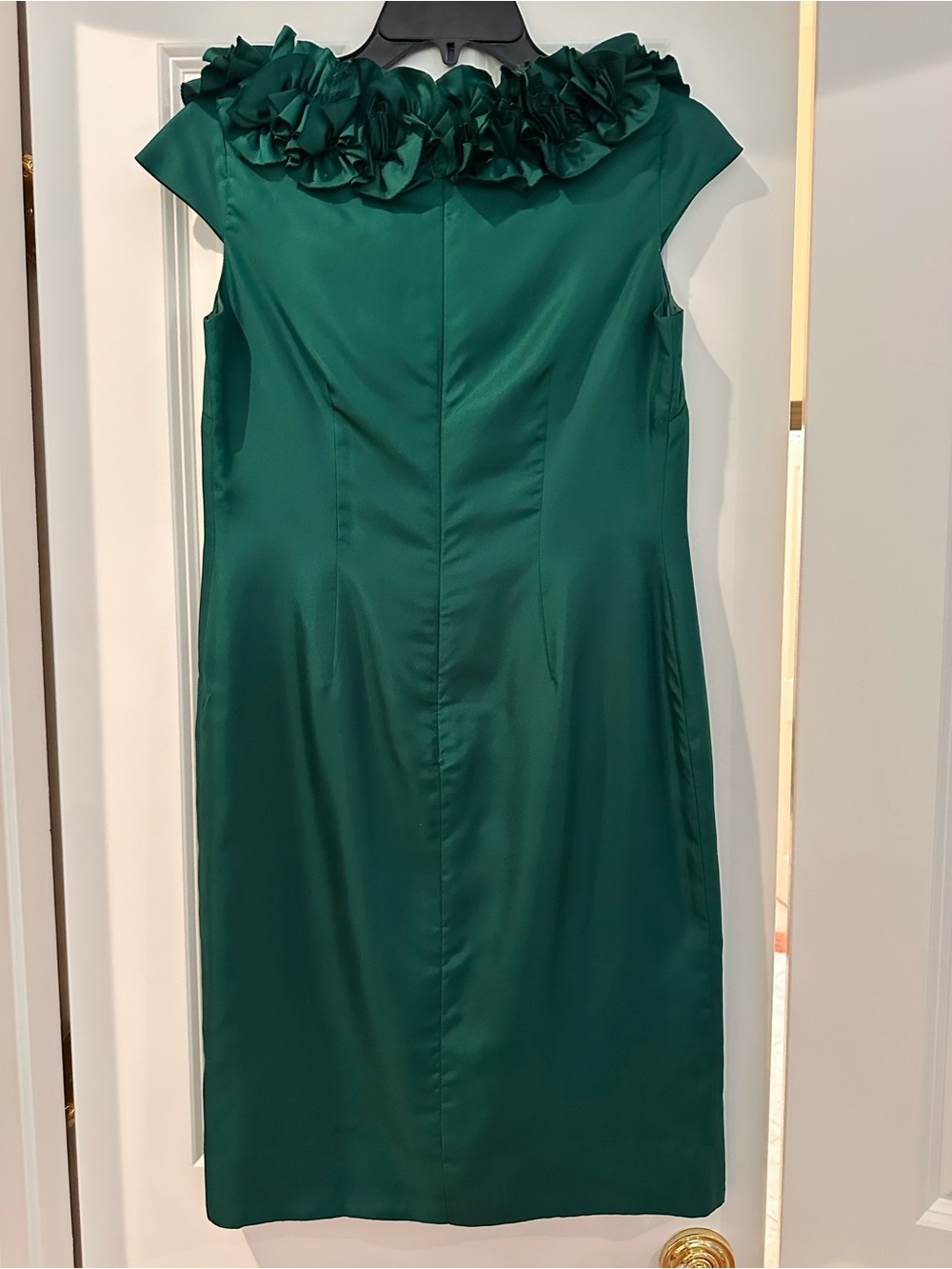 Taylor Emerald Green Cap-Sleeve Midi Dress with Floral Collar - Picture 2 of 2